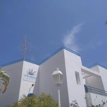 Arto Blanco Apartamento *
